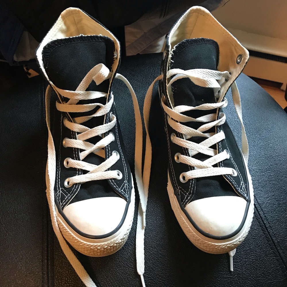 High top, black converse